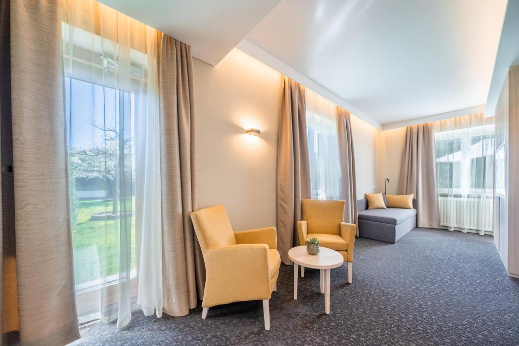 Hotel Frangart an der Weinstraße photo 2