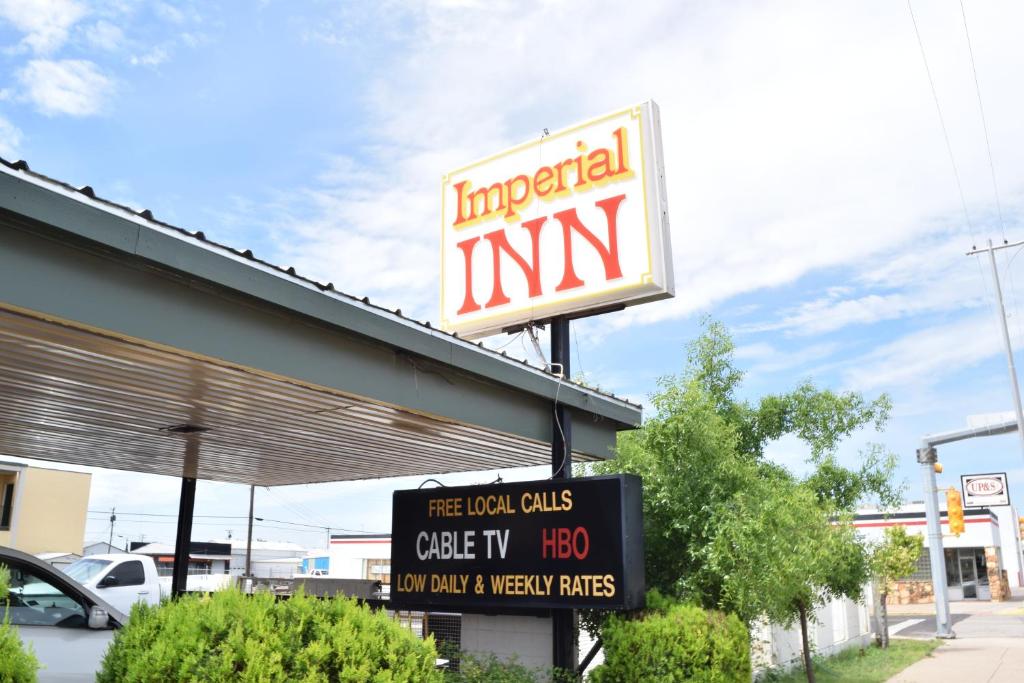 Imperial Motel image