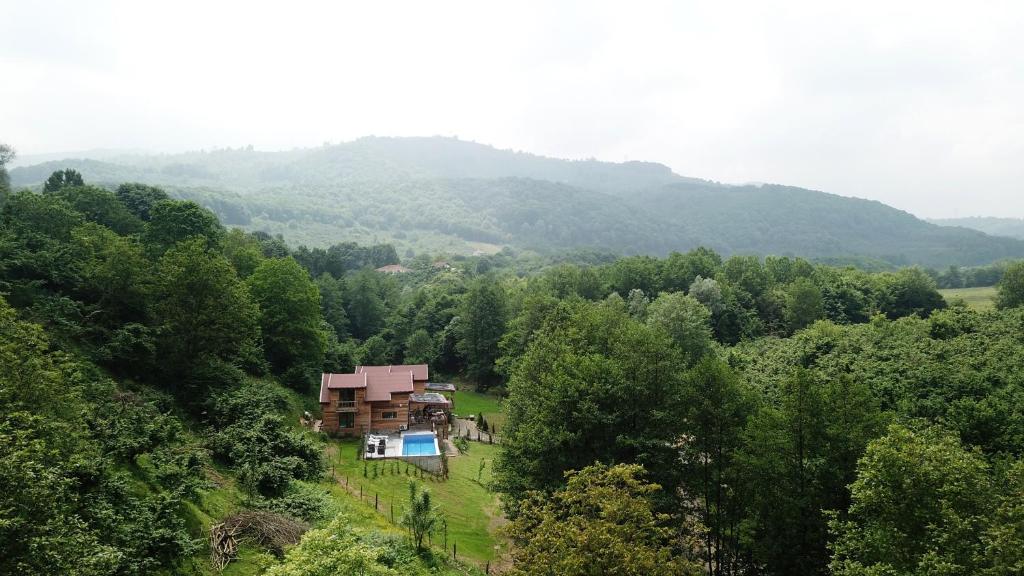 Sakarya Saklı Vadi Dağ Evleri