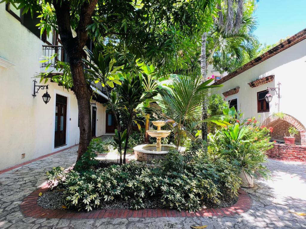 Paseo Colonial - El Monasterio photo 1