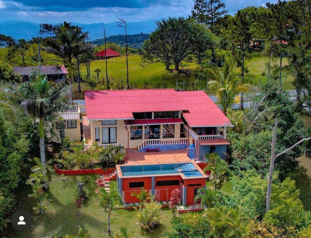 Hummingbird House Panama photo 4