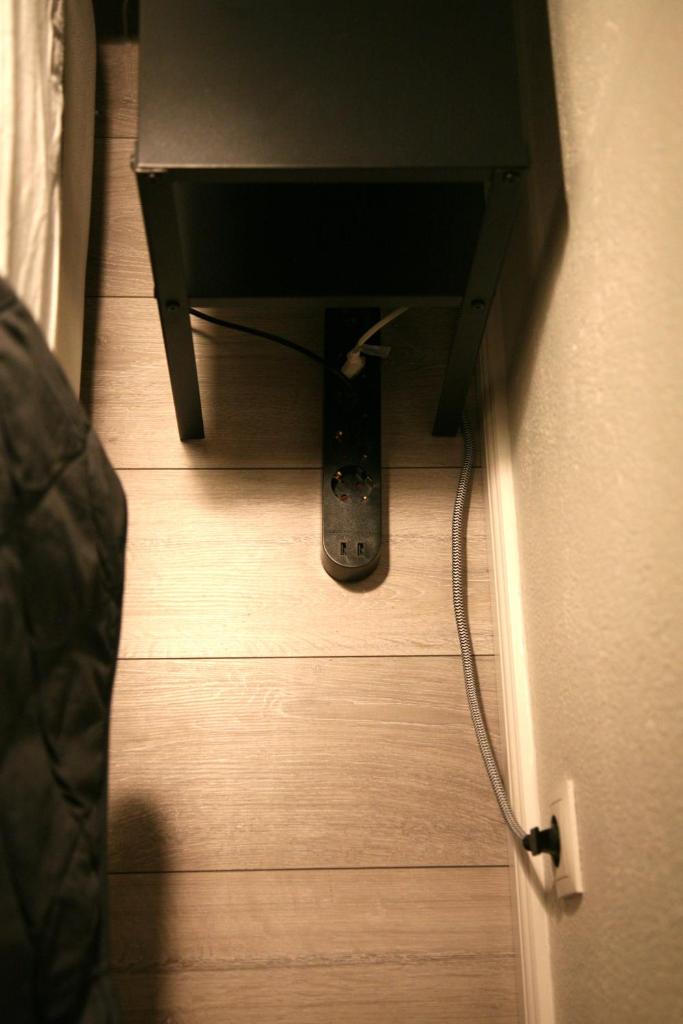 Spacious & refurbished 1 bedroom apartment in suburban Reykjavik photo 2