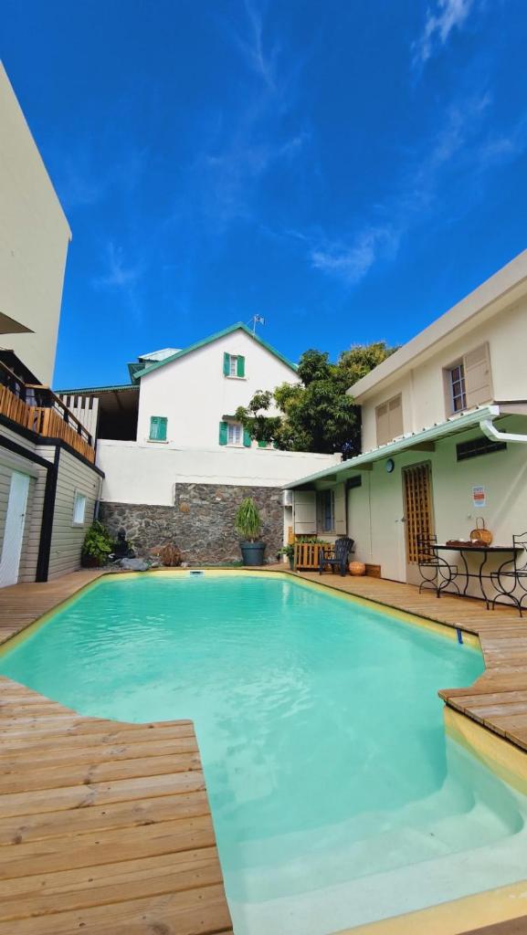 Le Ti Nid house - ch Papangue, résidence avec piscine commune