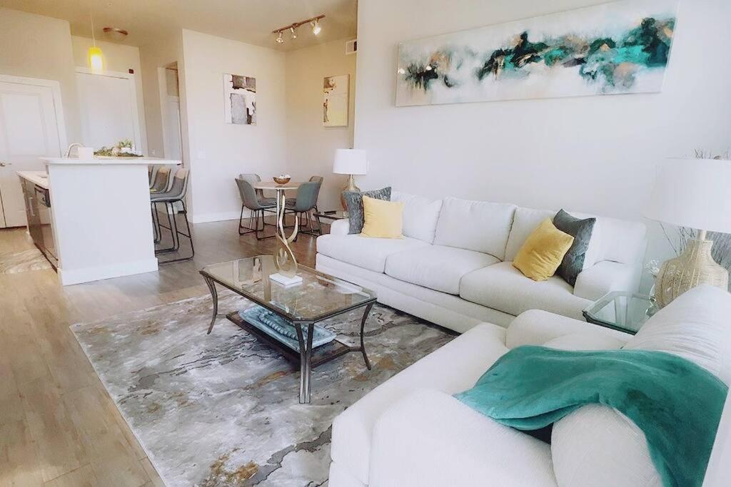 SAVINGS ON WKLY & MTHLY STAYS! N Heart Of Dallas! photo 4