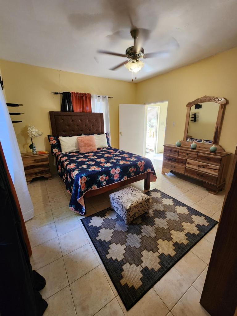 Single Room on Farcas Drive