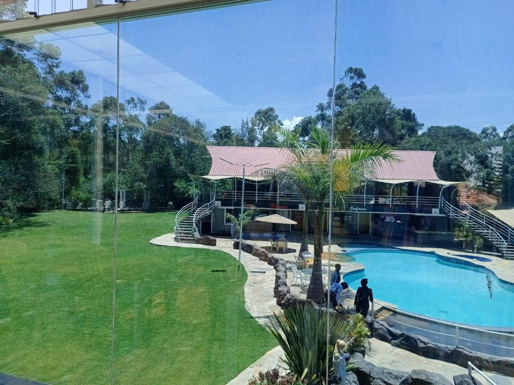 Brooks Lodge photo 1