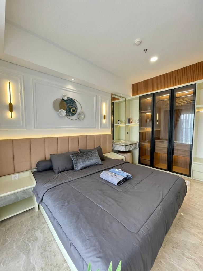 Insta-worthy staycation at 2BR luxury Apt - Podomoro Empire Tower, Deli Serdang