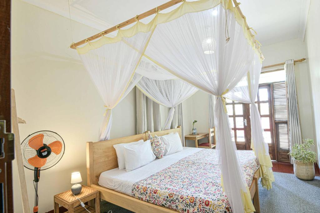 Cycad Entebbe Guest House photo 1