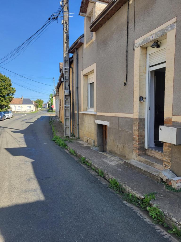 Maison calme proche de la rivière photo 2