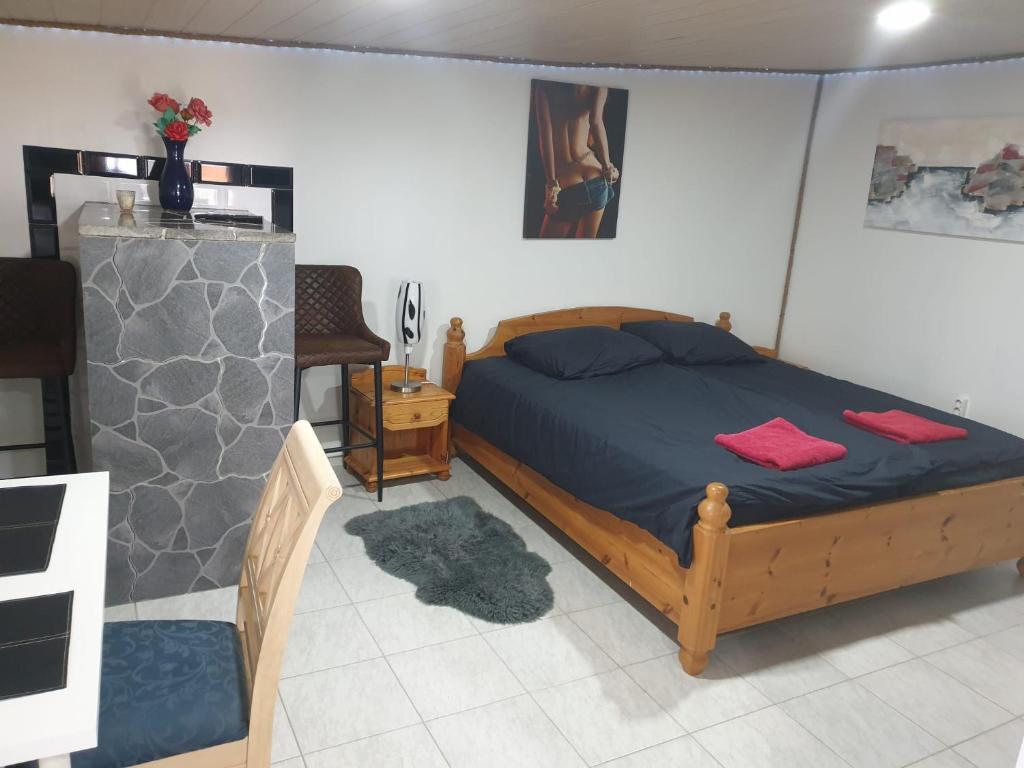 Room 2 photo 1