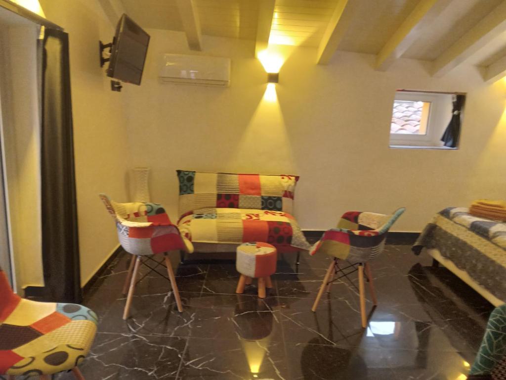 Anteros Luxury Suite photo 4
