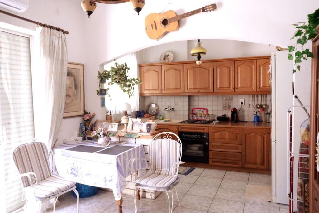 Unique & cozy seaview apartment. photo 2
