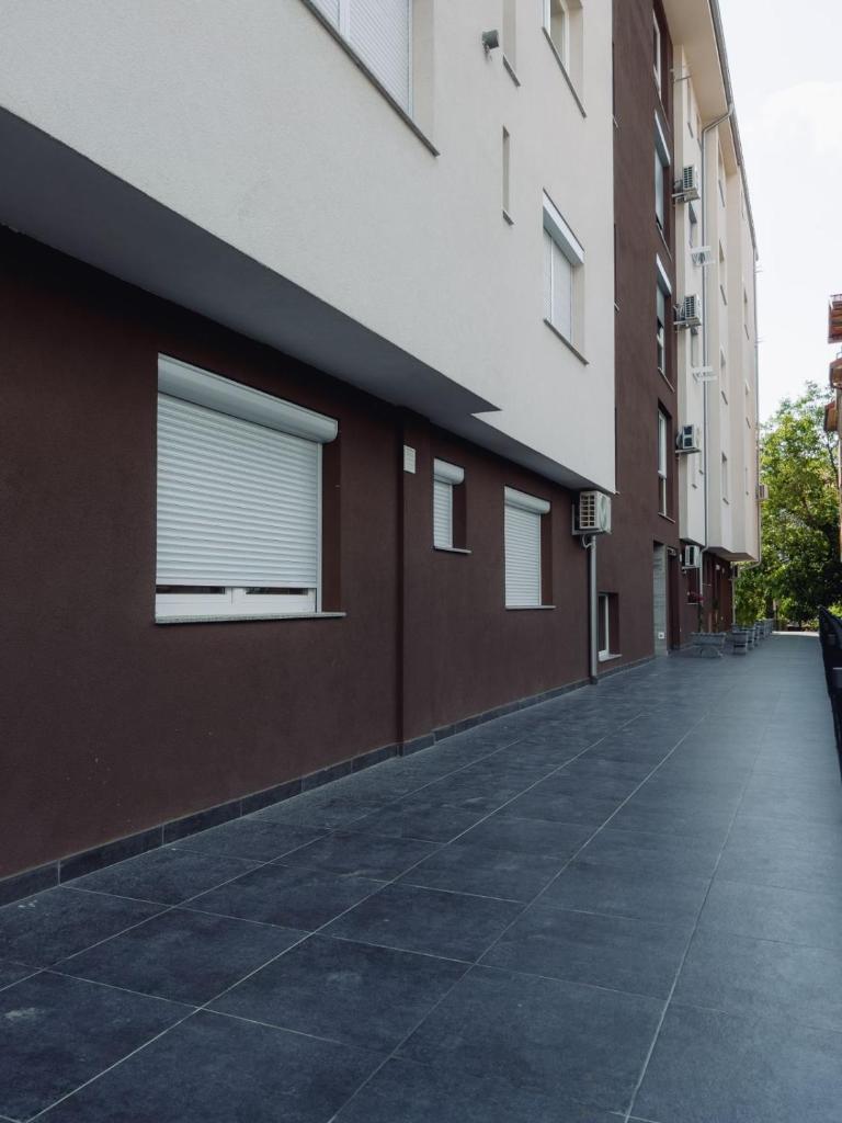 Darki Apartment 2 - Very Central Stay With Free Parking photo 2
