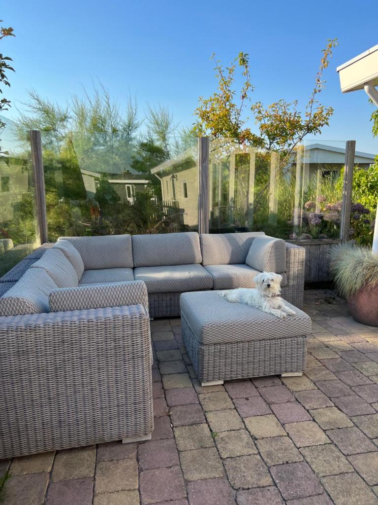 WHITE BEACH HOUSE photo 3