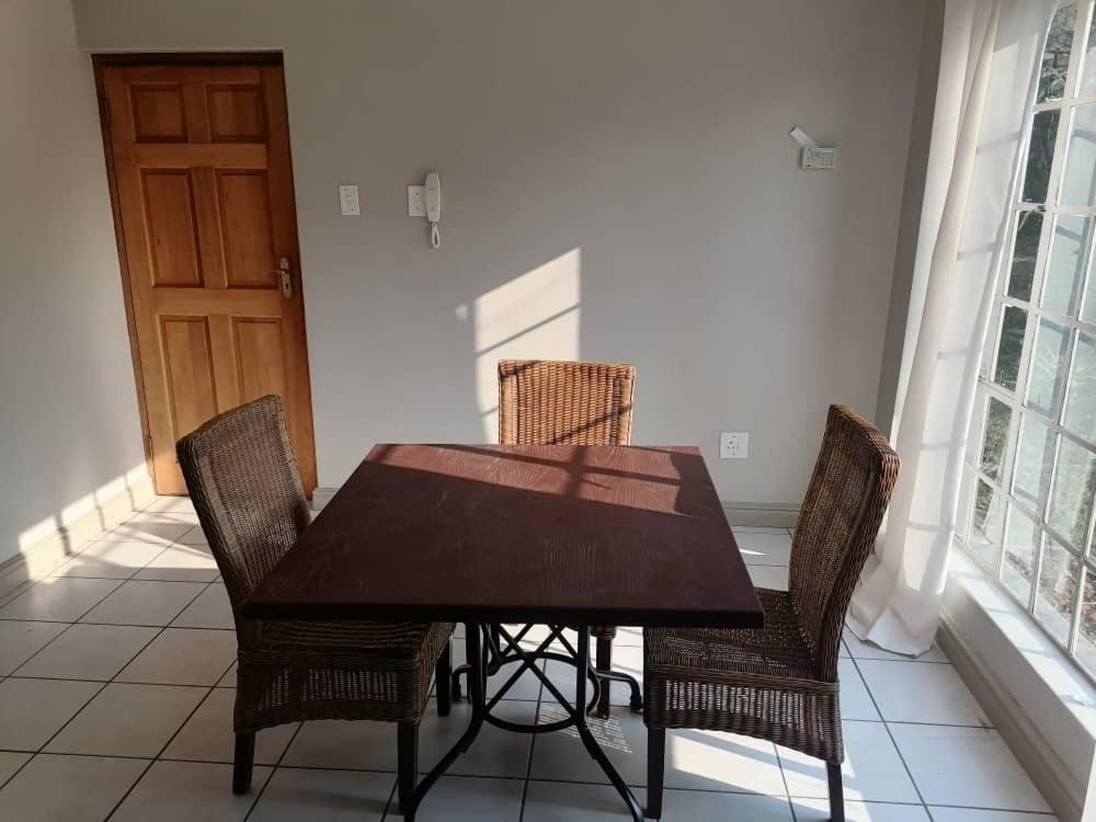 Redberry Guest House photo 4