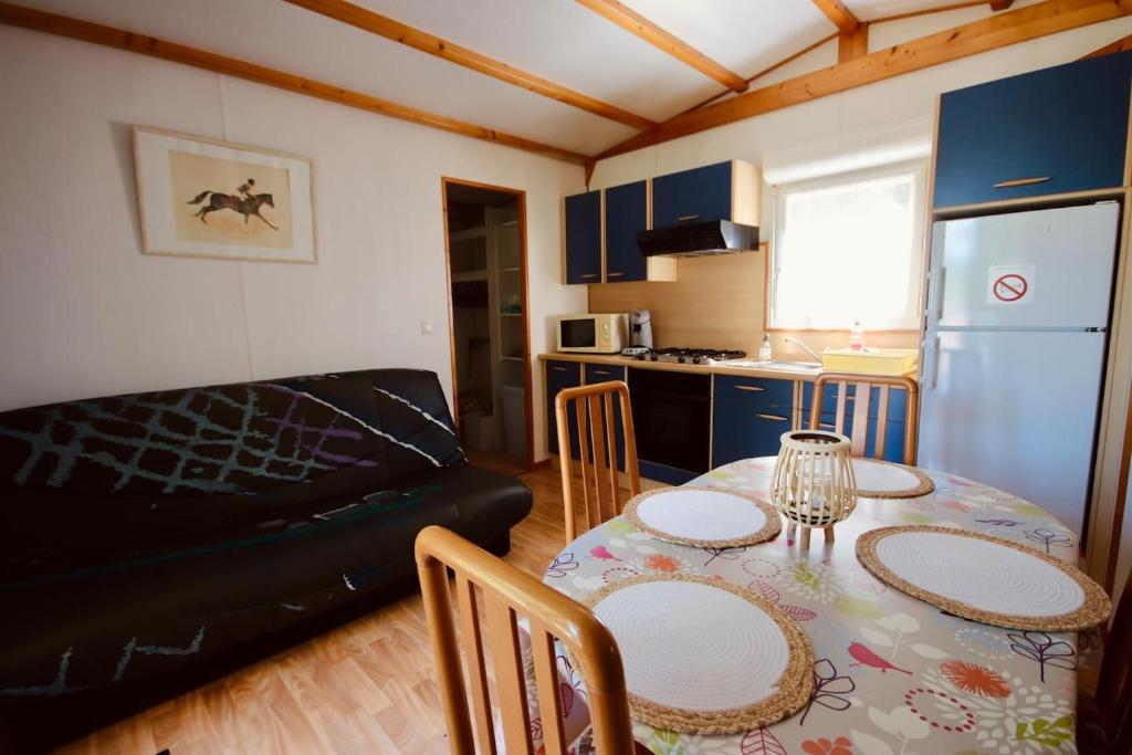 Chalet LA PERCHE au bord de l'eau photo 1