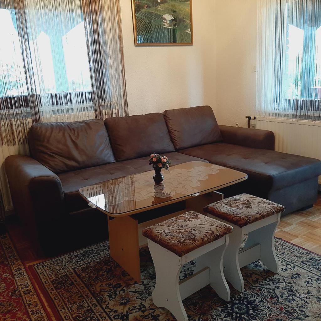 Počitniška hiška v Dolini miru photo 1