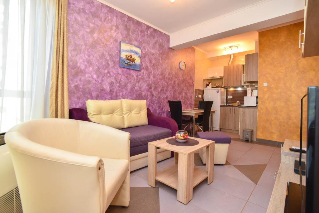 Apartment Golden Lavender photo 4