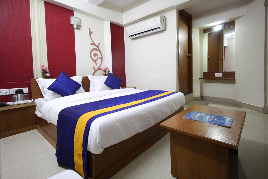 HOTEL CAMPUS photo 2