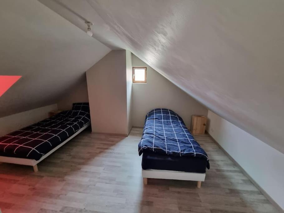 Jaures F3 duplex 2 chambres wifi photo 2