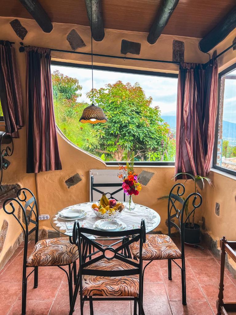 Quaint artist cottage in marvelous nature - Alegrias photo 2