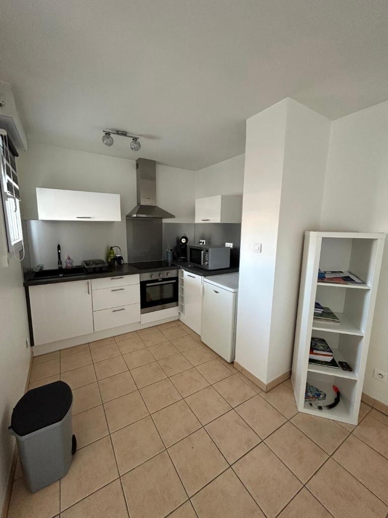 Appartement moderne en résidence avec piscine photo 1