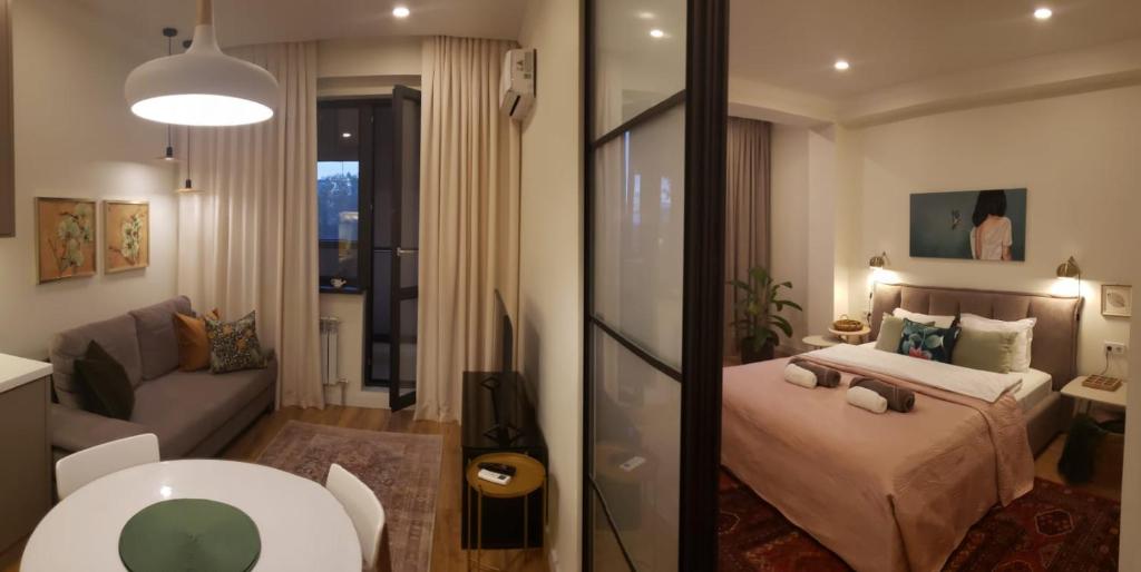 Cozy Urban Retreat photo 4