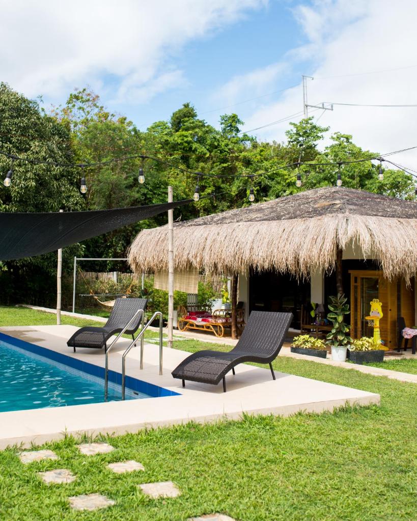 Entire farm place w/ 2 casitas & dipping pool photo 2