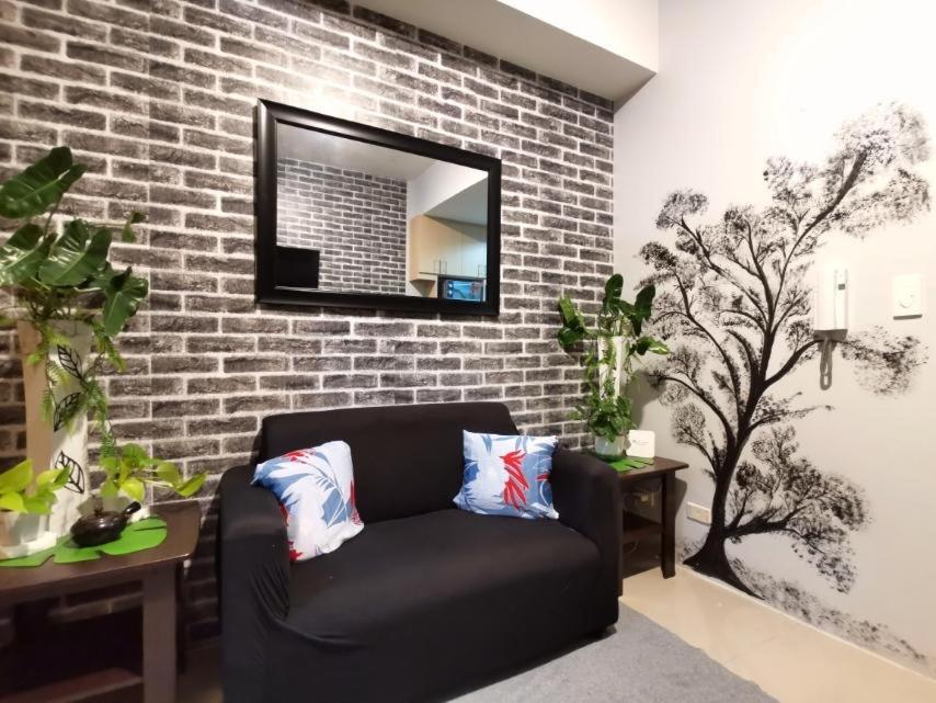 Cozy 1 bedroom with Balcony