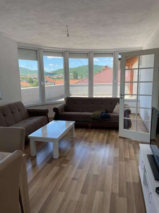 Apartment in Mitrovicë, Kosovë photo 1