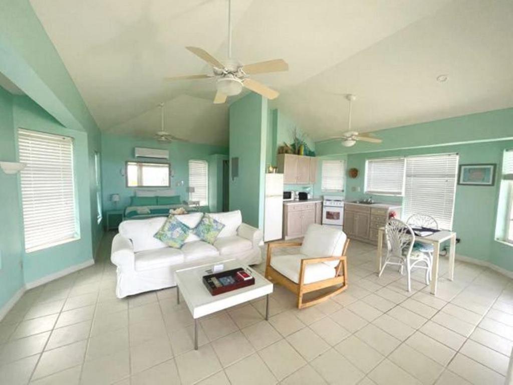 Dragon Cay Resort Mudjin Harbour photo 2