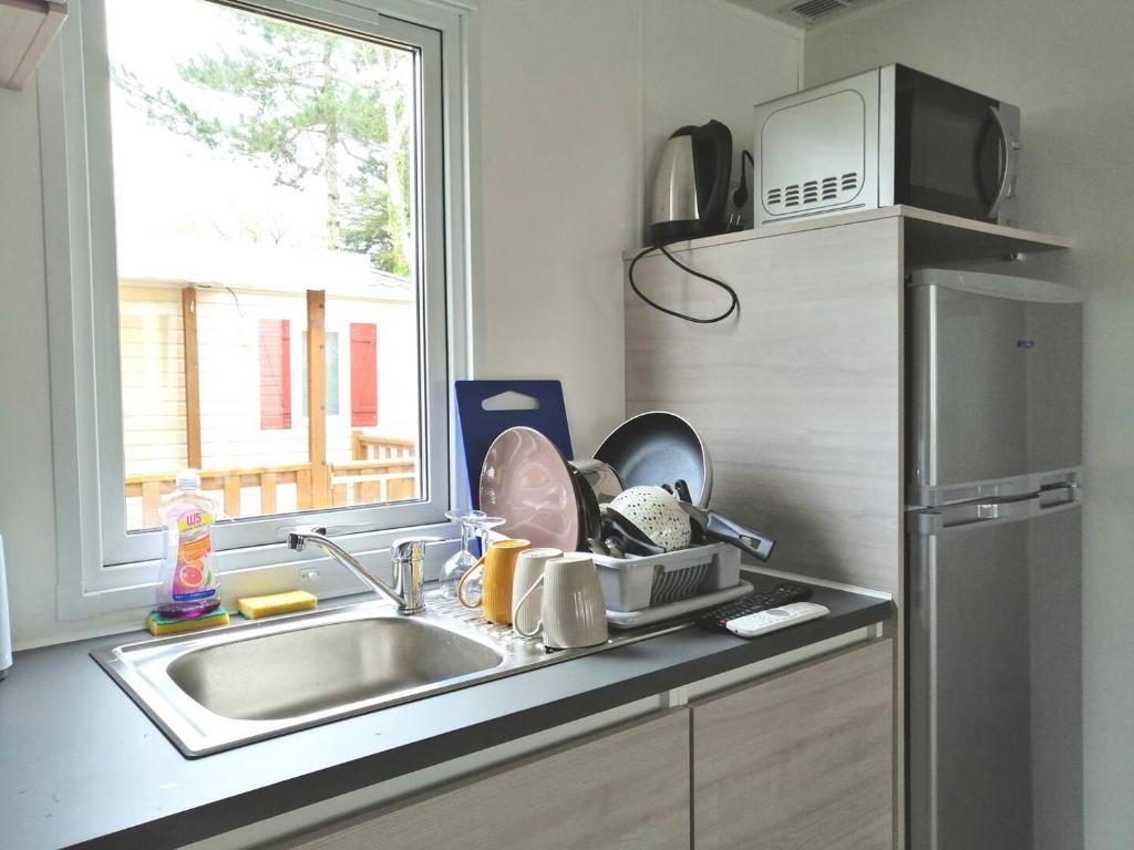 Mobil Home Le Rimbaud - 4/6 pers - 2 ch - 2 sdb photo 3