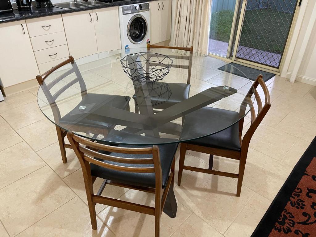 Comfortable and well equipped Studio Apartment in Mudgee - Rest Easy Mudgee Studio photo 4