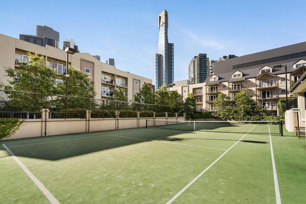 Turquoise Dreaming with Pool and Tennis Court photo 4