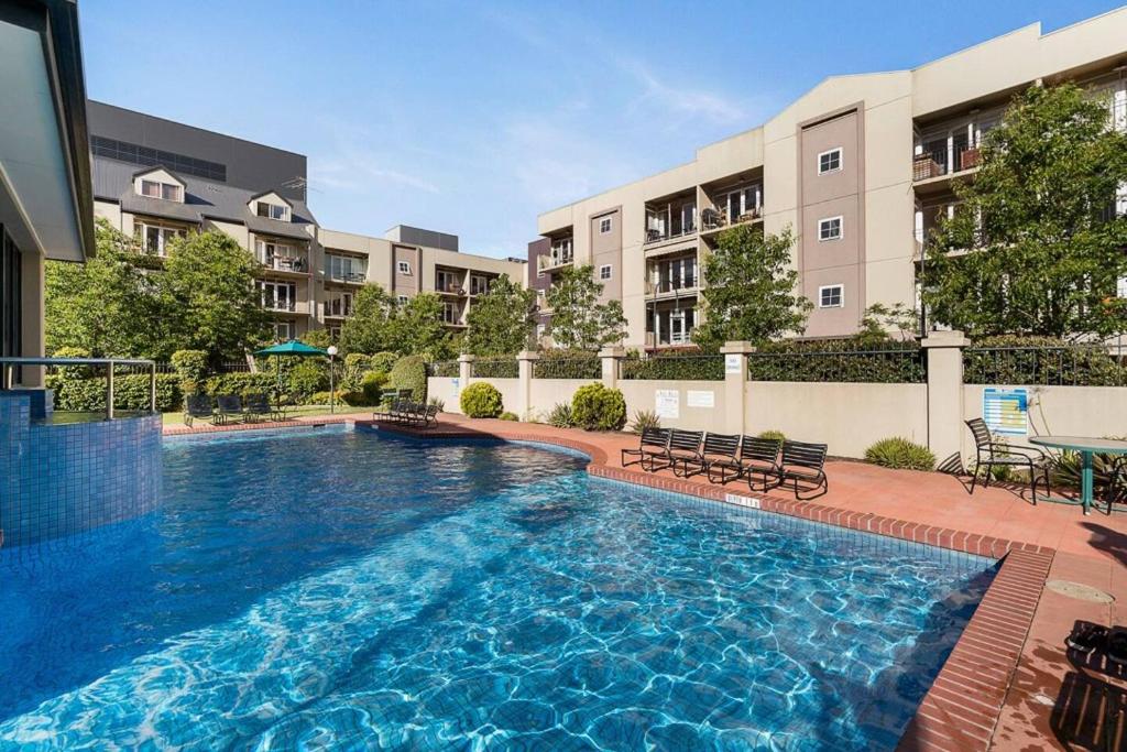 Turquoise Dreaming with Pool and Tennis Court photo 3