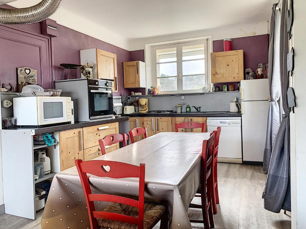 Maison Jullouville, 5 pièces, 9 personnes - FR-1-361-15 photo 2