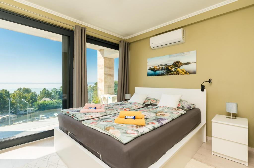 Club Panorama Lake View Apartment photo 1