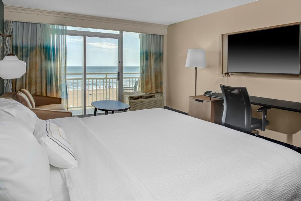 Fairfield Inn & Suites by Marriott Virginia Beach Oceanfront photo 1