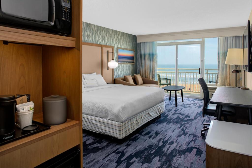 Fairfield Inn & Suites by Marriott Virginia Beach Oceanfront photo 2