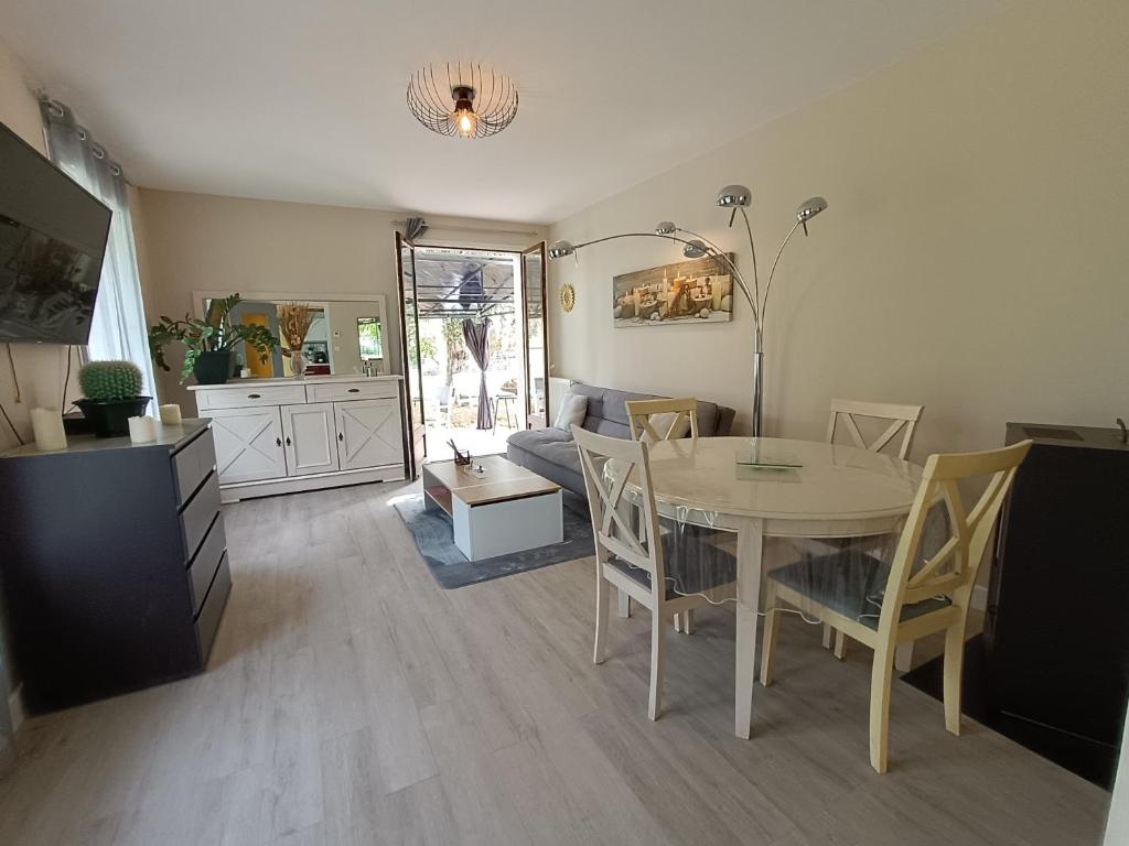 Maison entière 65 m² 5 personnes + jardin au calme photo 1