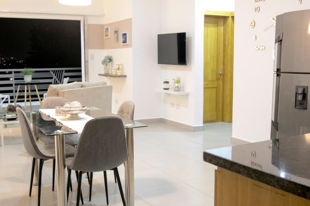 Sunset Apartment C photo 3