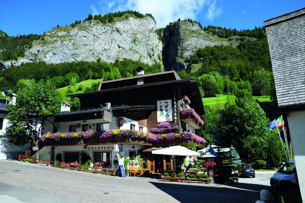 Alpenhotel La Montanara photo 4