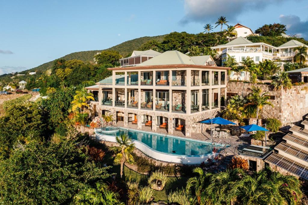 Beautiful 3 story 8,000 sq ft Oceanside Mansion photo 2