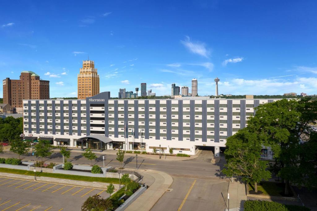 Sheraton Niagara Falls image