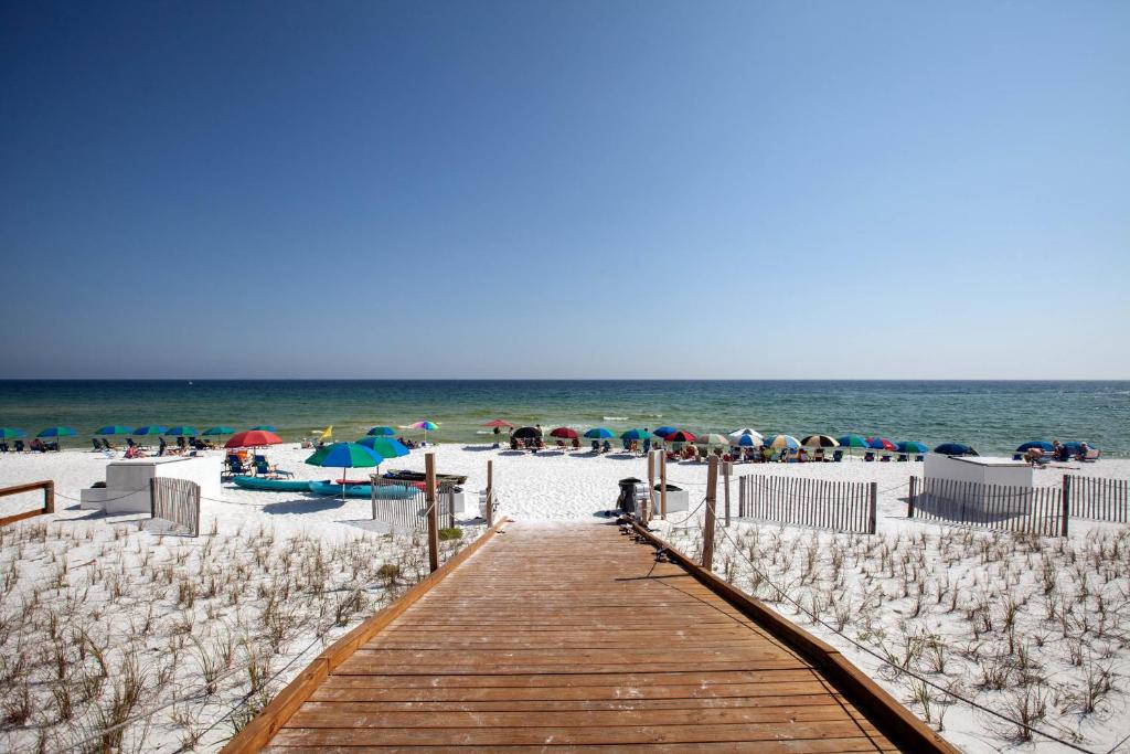 Sandpiper Cove Resort by Panhandle Getaways image