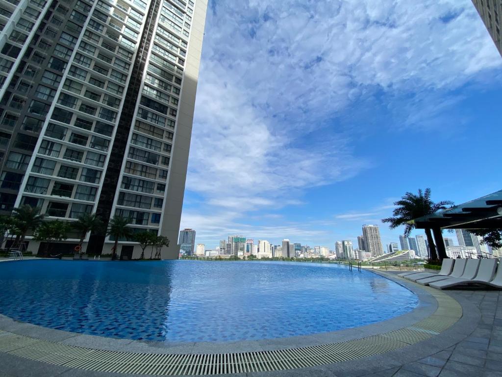 Vinhomes Skylake Apartments next to Keangnam,High floor City view with Balcony