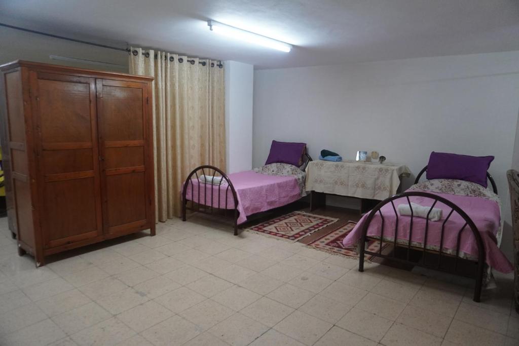 Lovely Lama Family House photo 2