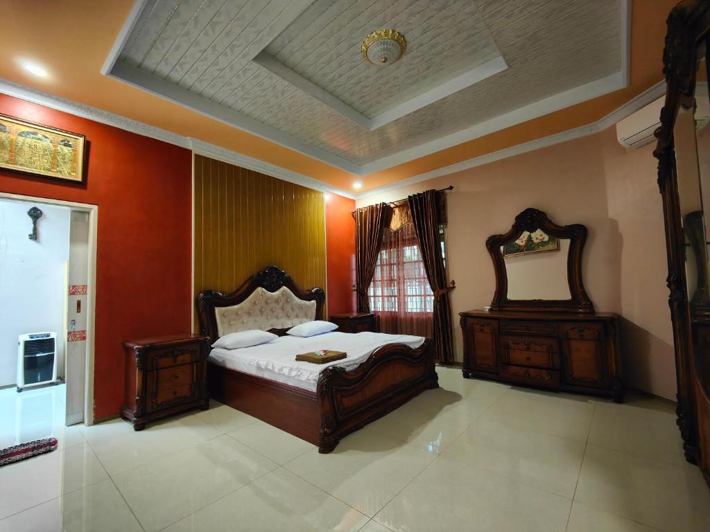 De Hanami Homestay Setrayasa photo 1
