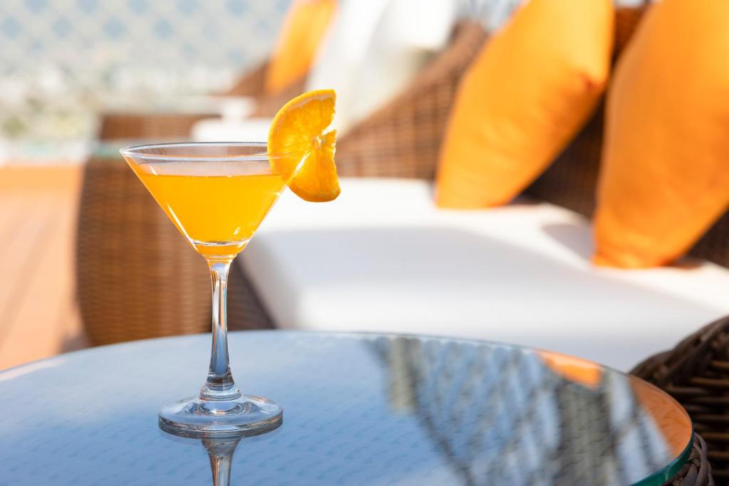 Khách sạn Navy Nha Trang (Navy Hotel Nha Trang)