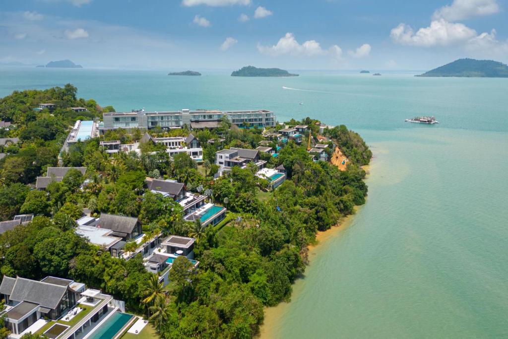Full Seaview 6BR Villa Serenity, Elite Living at Cape Yamu photo 3